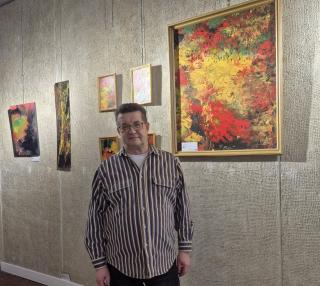 В Доме Архитектора представил свою  экспозицию «Цифровая хохлома»